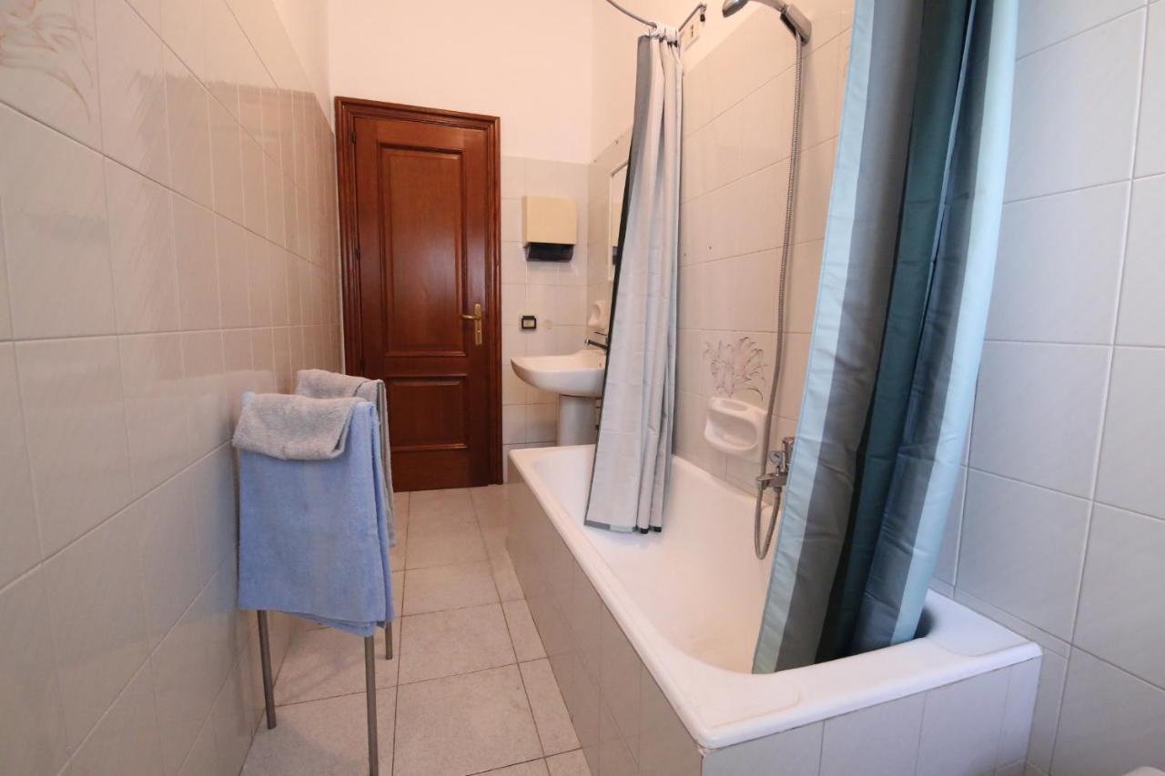 Cavour & Savoia Hotel Bari Buitenkant foto