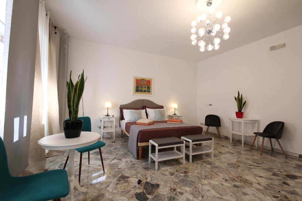 Cavour & Savoia Hotel Bari Buitenkant foto