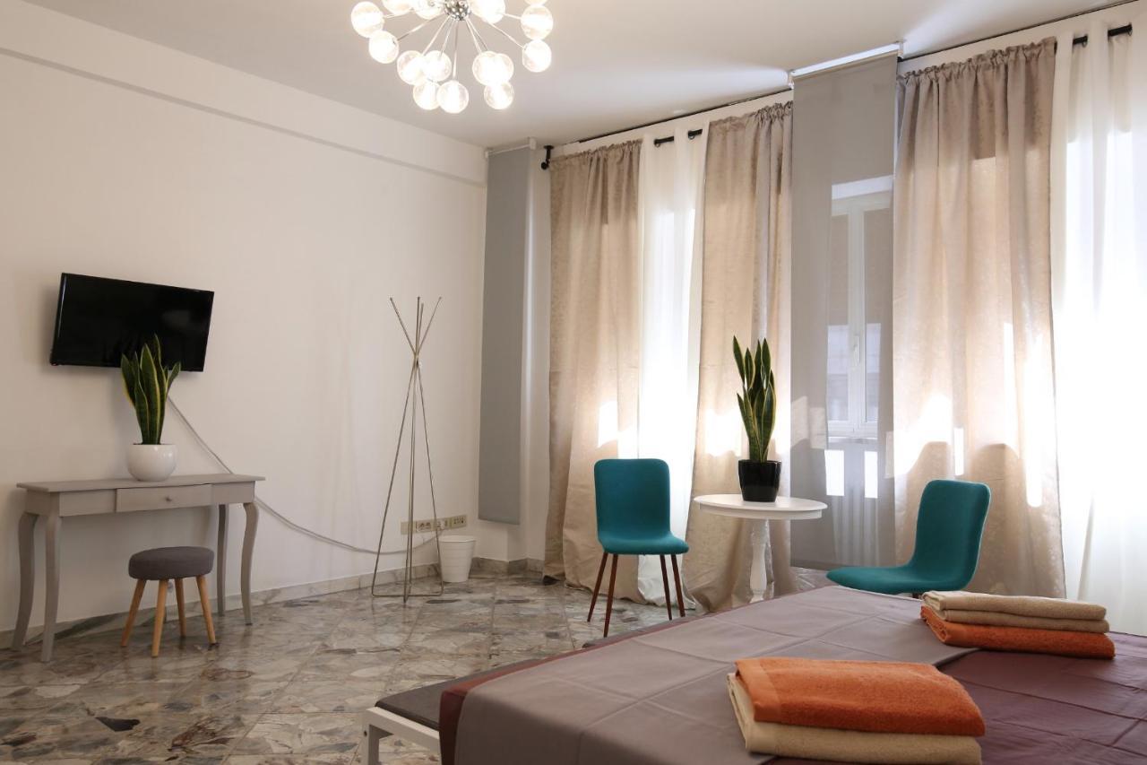 Cavour & Savoia Hotel Bari Buitenkant foto